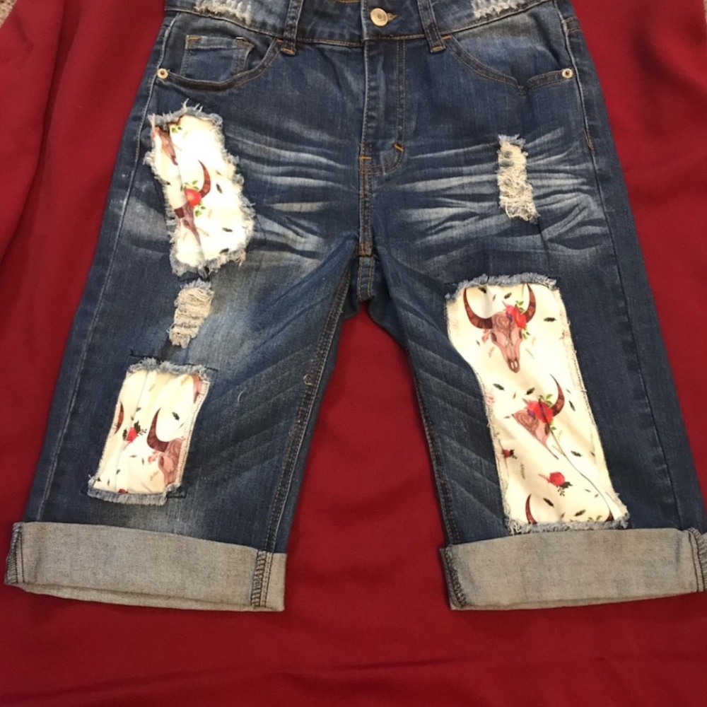 Ladies Bermuda Shorts